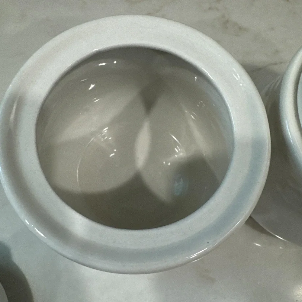 Gibson‎ Stoneware White Embossed Raised Fruit Design Sugar Bowl With Lid